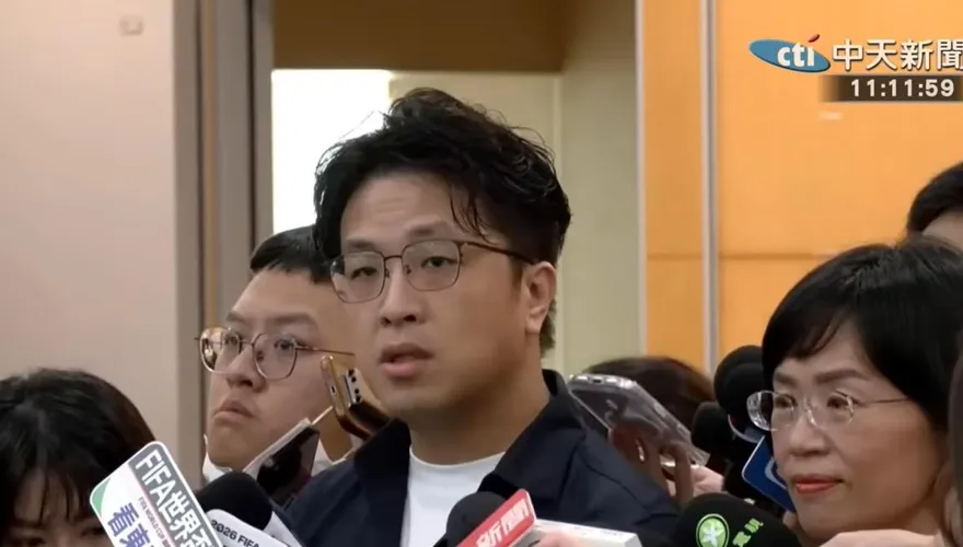 沈伯洋遊戲課金幾十萬敗家？　粉專諷：只是很會賺錢