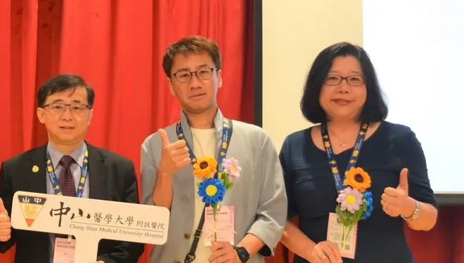 39歲罹失智症！他仍全球演講、出書　靠手機、筆記本當另一個大腦