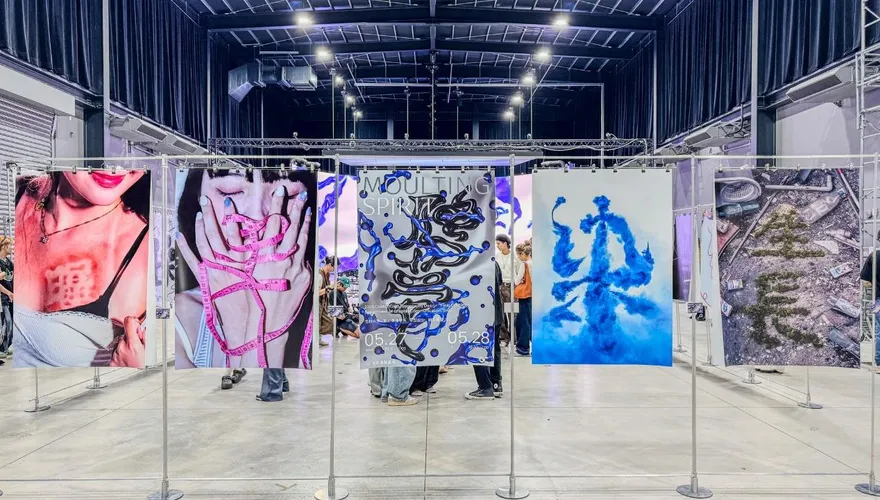 世新大學圖傳系辦「虺夢」展　字型不只排版還能說故事