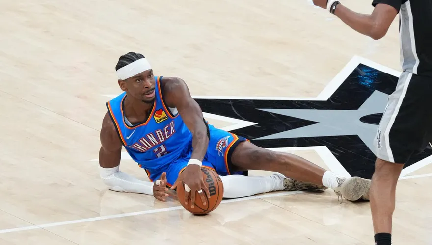 NBA/爛透！SGA創最廢MVP紀錄　遭舉「最有價值假摔球員」看板嘲諷