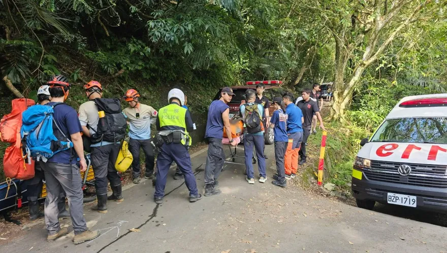 新北三峽山區登山客遭蜂螫　3人受傷警消急救援