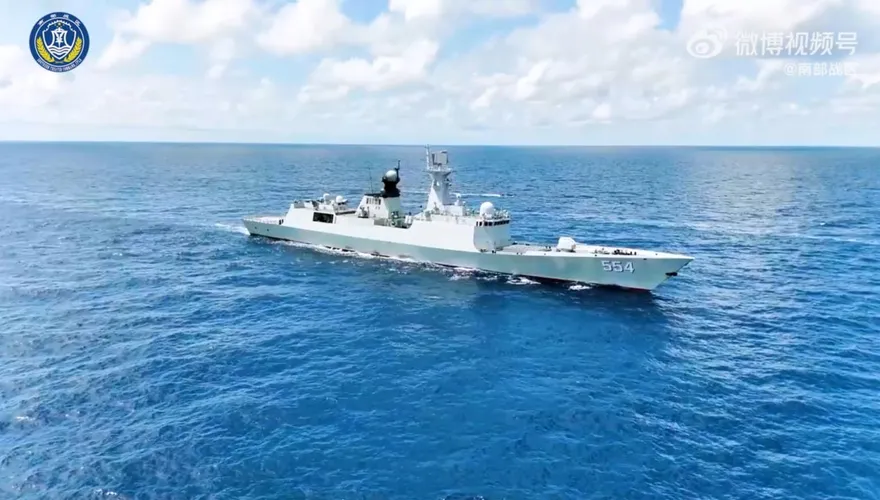 日菲宣布啟動海洋劃界談判後　解放軍赴黃岩島開展戰備警巡