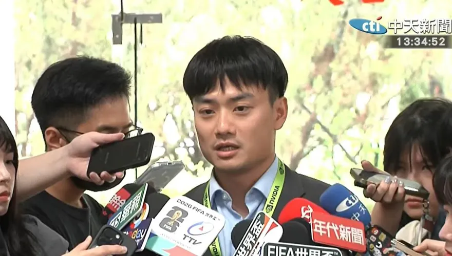 網傳北市「砍樹方便無人機侵襲」　殷瑋酸綠：高屏種光電板也是國安？