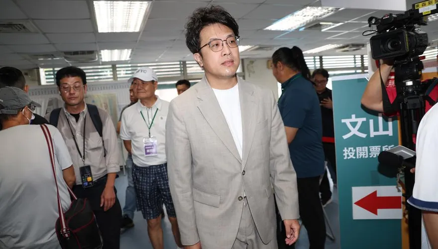 沈伯洋電玩課金幾十萬！陳揮文轟：還需要裝窮募款
