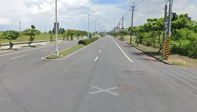 高雄悲劇！7旬翁騎車「路口與轎車碰撞」重創不治