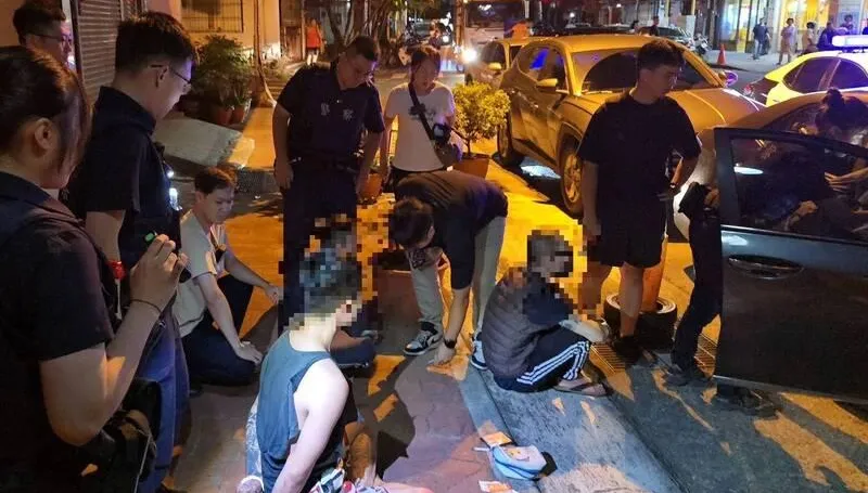 邊毒駕邊詐騙！草屯3車手ATM狂領50萬贓款　警埋伏逮人