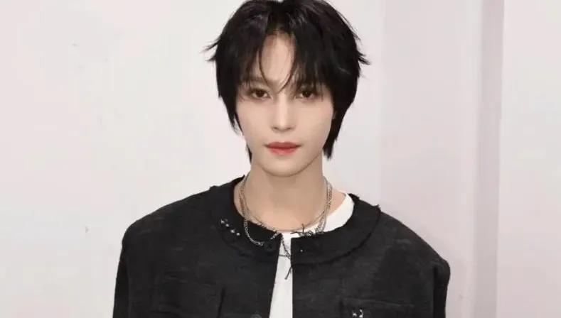 黃仁勳背板藏秘密！NCT劉揚揚竟是科技業富二代　家世超狂