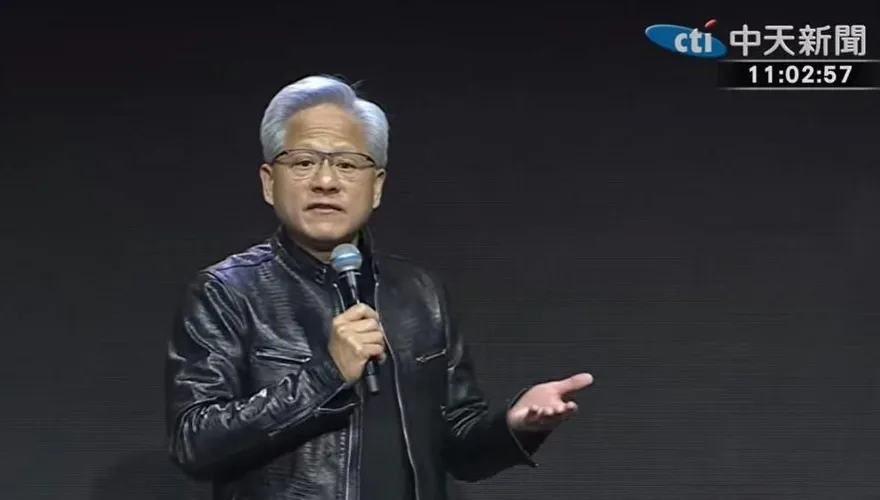 63歲黃仁勳還被爸媽碎念！心理師：亞洲父母「愛壓在嫌棄之下」