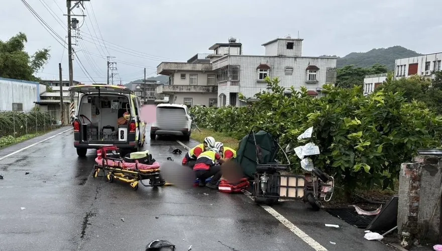 影/宜蘭休旅車撞爛醫療輔助車　老婦噴飛送醫不治