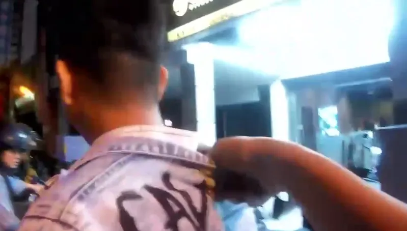 影/彰化失聯移工遭攔！報假身分心虛落跑　警「過肩摔」秒制伏