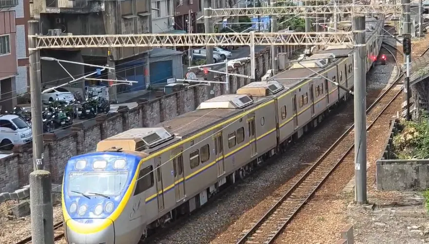 萬里溪堰塞湖溢流時間延後　台鐵機動性復駛、指定車票可退