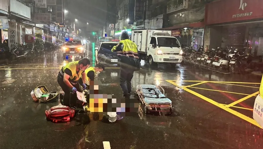 影/新北翁凌晨遭2車撞飛輾斃　毒駕女遭裁定羈押