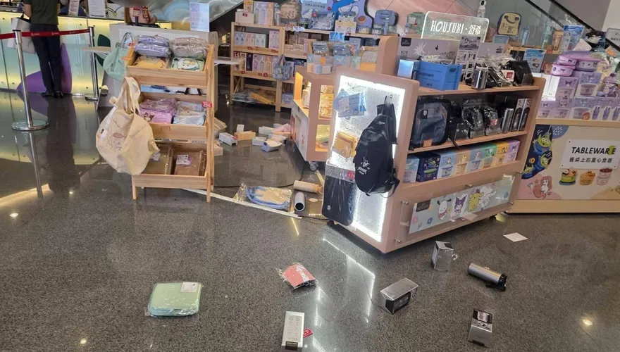 苗栗科技工程師崩潰狂砸3店貨架！　遭警逮捕瞎扯「肛門痛」