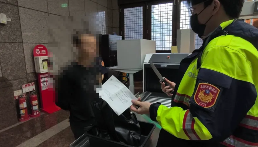 少年藏刀闖基隆法院！法警攔下釐清動機