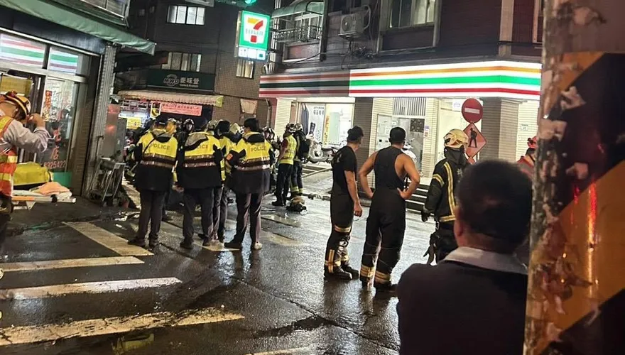 影/桃園民宅凌晨氣爆奪命！7旬婦送醫不治、1女嗆傷