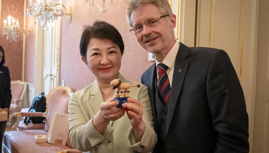 盧秀燕訪捷克！議長韋德齊送禮「這句話」藏2028玄機！？