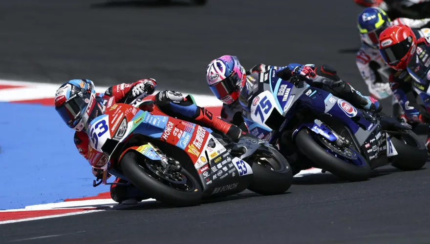 最後一圈神超車！張雪機車奪WSBK義大利站冠軍　收賽季第6勝