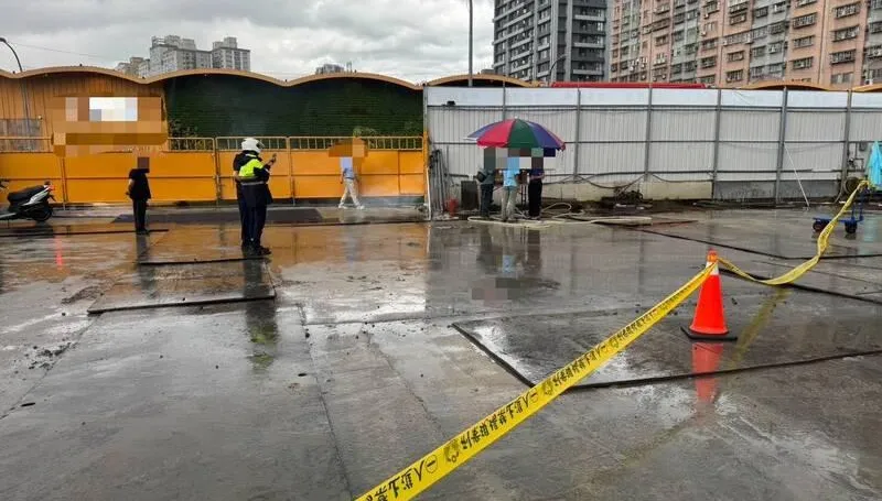 中和恐怖工安意外！工人停車疑沒拉手煞車「遭捲入輾死」