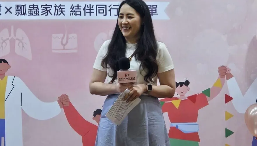 腹痛揪出27公分巨瘤！34歲女驚罹罕病　異鄉緊急手術撿回一命