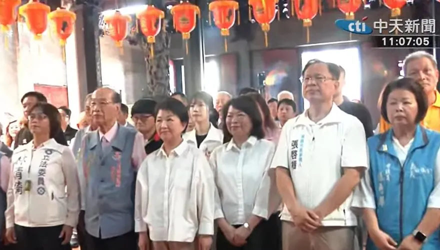 盧秀燕合體黃敏惠！親送「藍白槳」挺張啓楷當選
