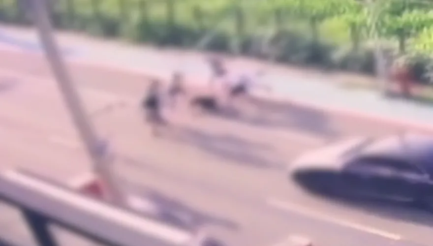 高雄清晨驚傳喋血砍人案　犯嫌駕車逃逸