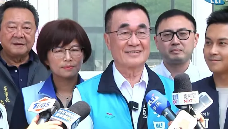 李四川直搗賴清德老家　承諾當選就重啟「九份纜車」計畫