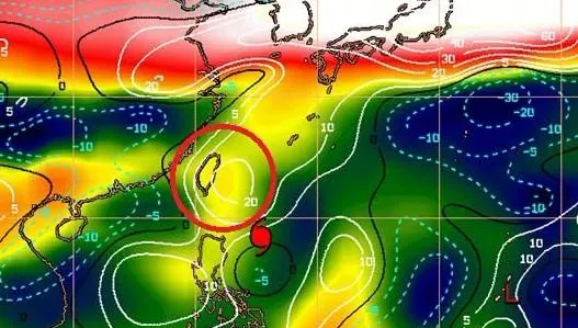 台灣附近風切增強！鄭明典曬1圖：米克拉颱風「結構變了」