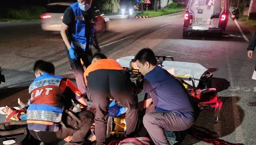 柳營死亡車禍！39歲騎士撞流浪狗「人車噴飛」重摔亡