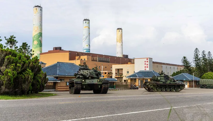 直擊/立即備戰守護離島　澎防部M60A3戰車坐鎮發電廠