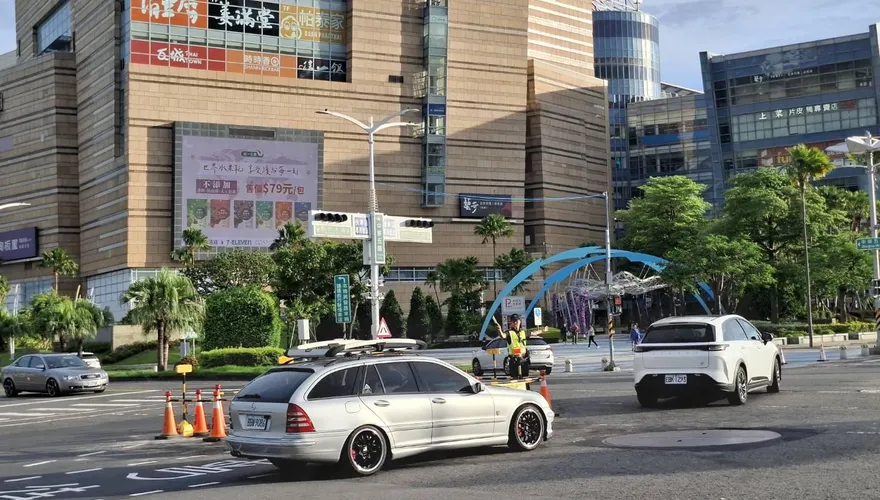 高雄週末恐塞爆！夢時代、好市多、展覽館同步舉辦　交管路段曝光