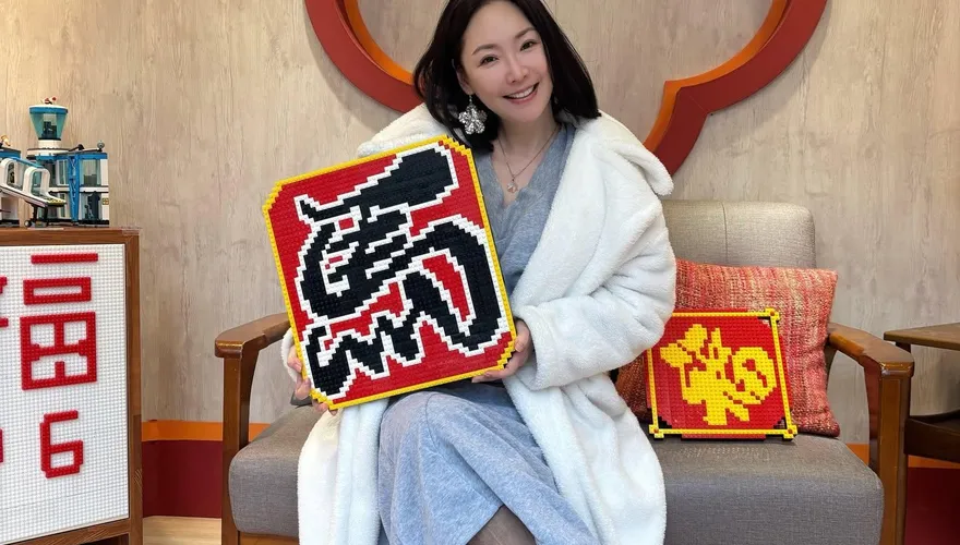 影/王俐人拍網美照出槌！「細肩帶突滑落」傲人上圍藏不住