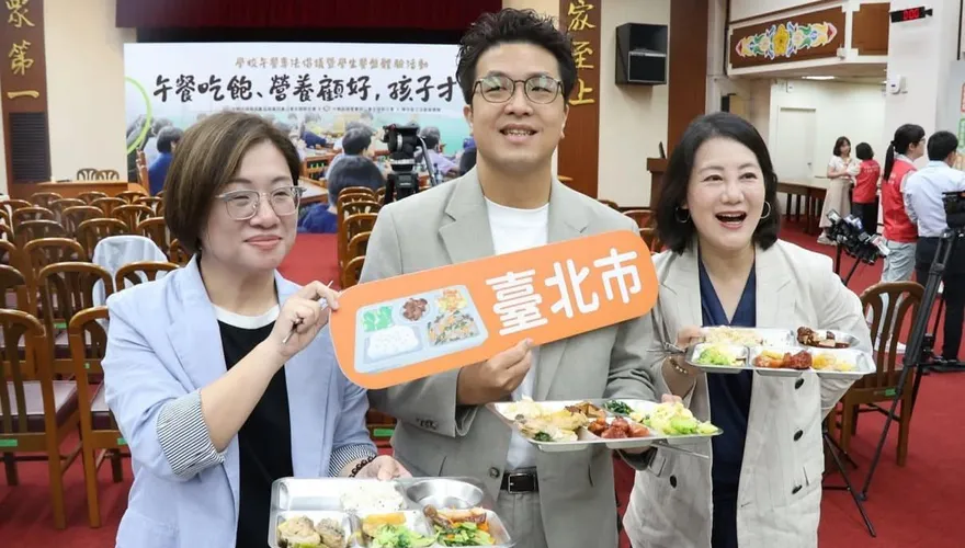 什麼新聞都要蹭？賴苡任痛批吳思瑤無所不謠：投沈伯洋就是投她