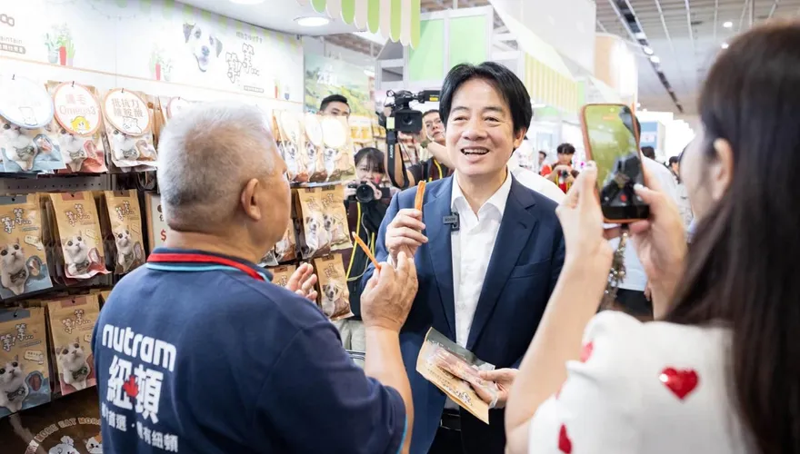 毒油進校園！綠媒轟蔣萬安還跑選舉 　黃揚明亮賴清德行程酸：擺爛