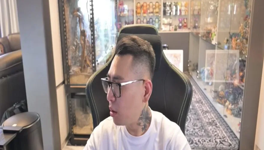 影/高速打臉片！蹦闆開直播駁拘提　影片尾聲被攻堅帶走