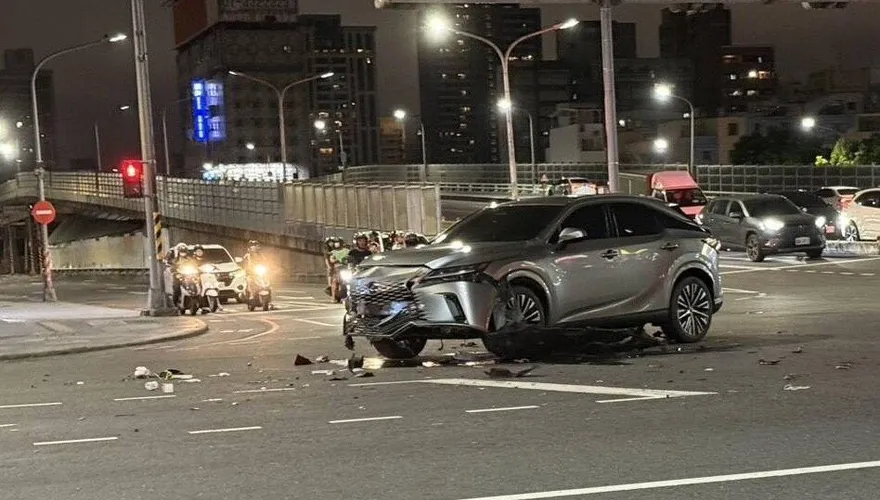 高雄移工遭休旅車撞飛「骨、肉分離」！重創失去生命跡象