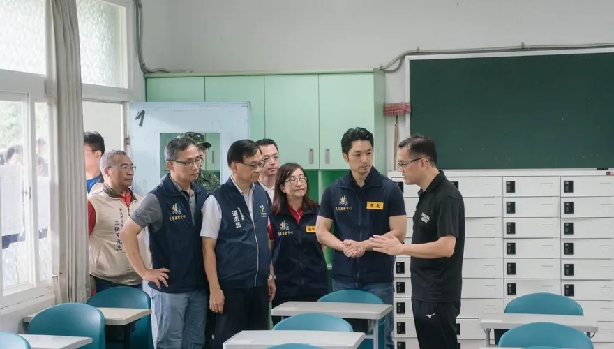蔣萬安拚了！護7/13、14大學分科測驗考生　風災過後1天趕場5學校