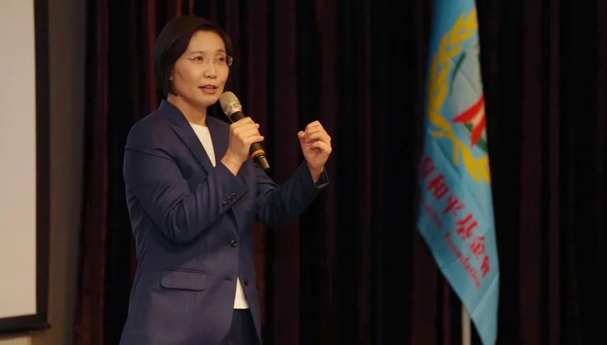 與百萬網紅Cheap對談！徐欣瑩勉勵青年：敢於走不同的路
