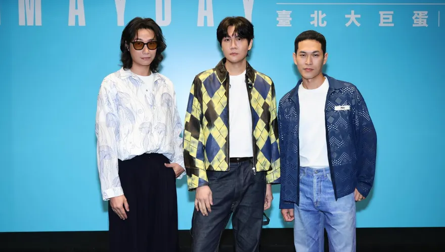 宇宙人藏半年彩蛋解密！登大巨蛋揪4.5萬人合唱《欠婚》夯曲　驚喜預告「9月見」