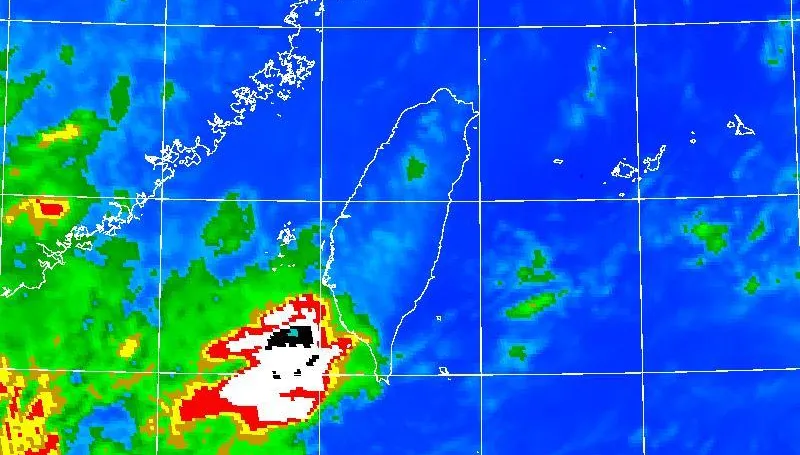 西南風發威！雨彈狂炸「南高屏」　山區慎防落石溪水暴漲
