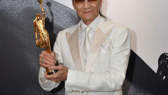 謝賢逝世享壽89歲　謝霆鋒悲痛證實：完美身影長留心中