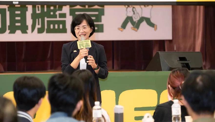 蘇巧慧稱「成長背景不光鮮亮麗」　童年生活充滿恐懼