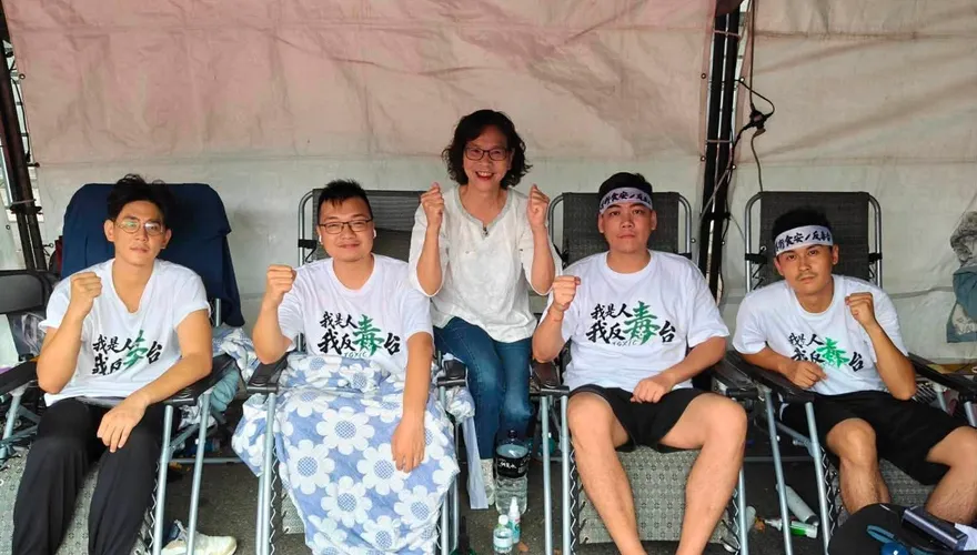 蔡壁如拋震撼彈！宣布「高雄佛光山短期出家」