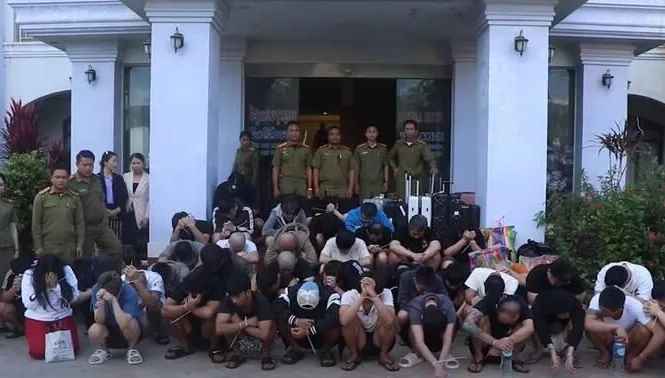 寮國破獲跨國網購51人詐團！33名台人「專騙台灣人」主嫌在逃