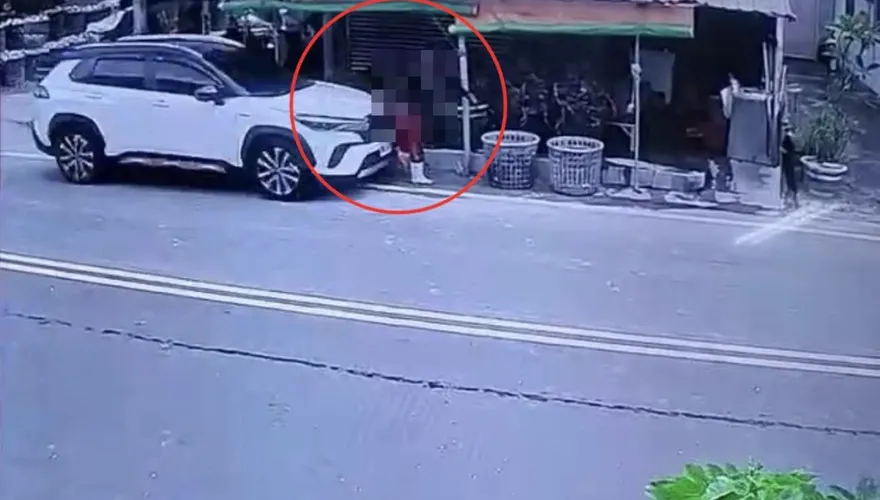 影/男大生台南出遊開車逆撞　苦命剖蚵女遭撞飛慘死