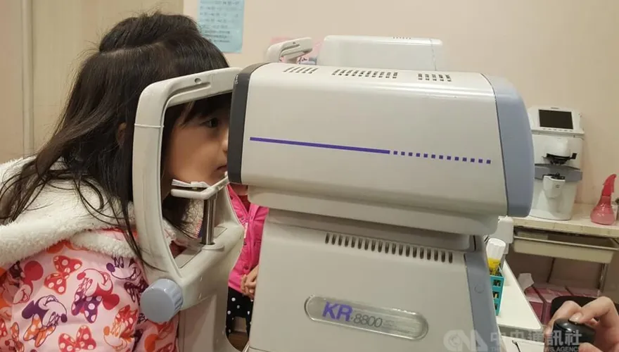 健保給付18歲以下0.05%散瞳劑　36.5萬人受惠