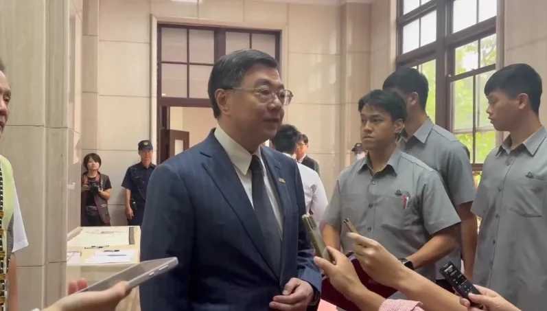 蔣萬安喊倒閣！卓榮泰重砲「多學陳其邁」開酸：沈伯洋是優秀台北市長人選