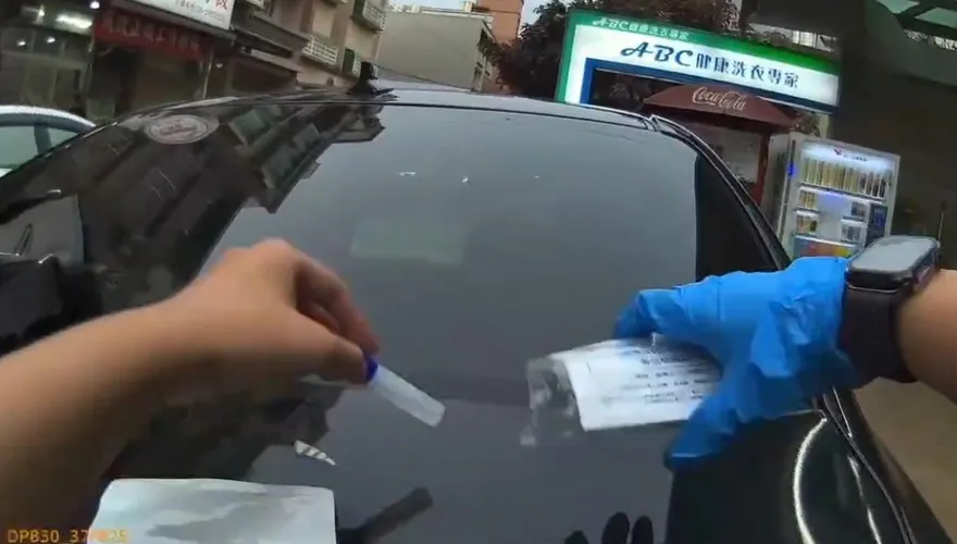 影/新竹男沒掛車牌還違規停車　警一驗...又是毒駕