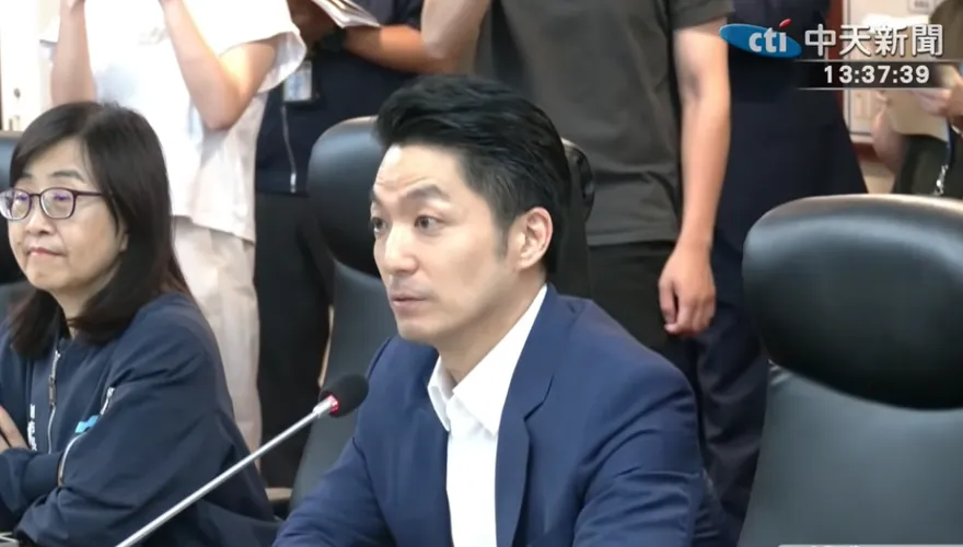 沈伯洋慘中槍！被卓榮泰讚優秀　蔣萬安：院長也說過毒油不用下架