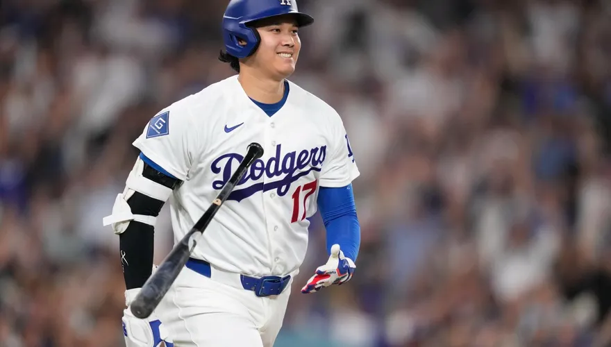 MLB/兒子首觀戰！大谷翔平敲第24轟　向觀眾換回全壘打球