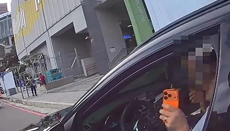 前總統也看不下去！陳水扁虧台中拒檢男：我們手抖界沒有毒駕
